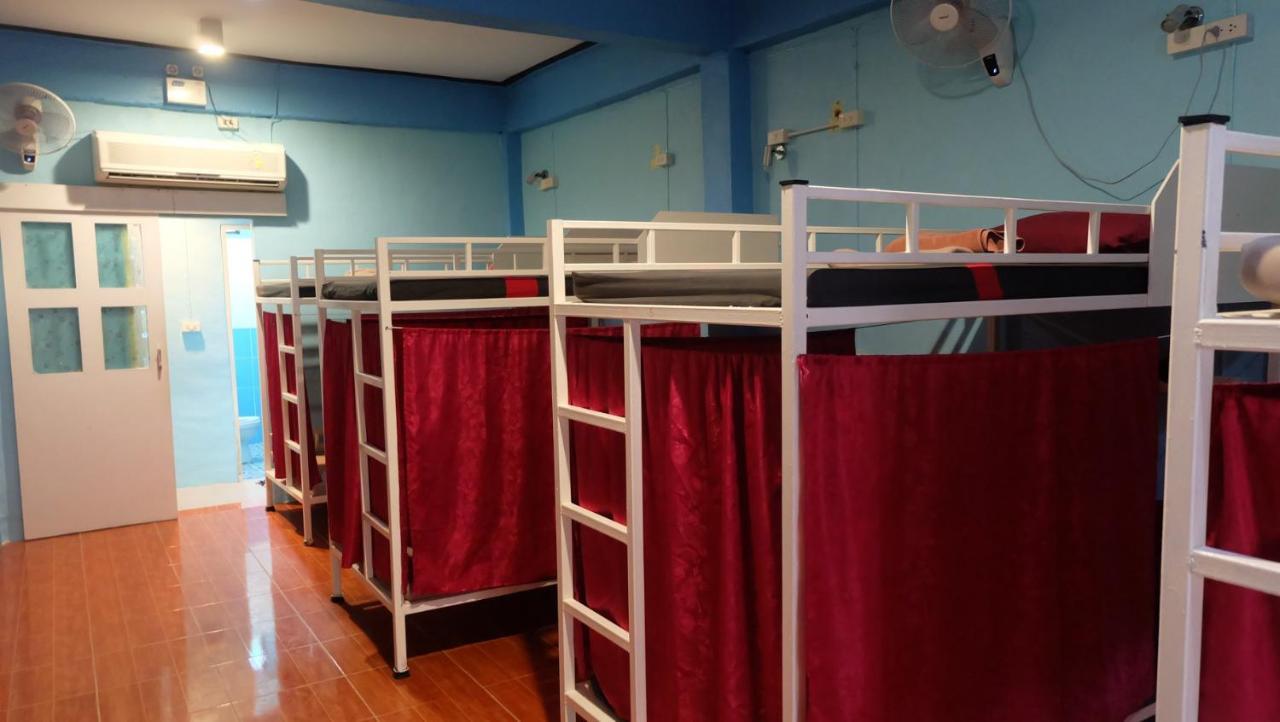 קו פי פי Rehab Hostel מראה חיצוני תמונה